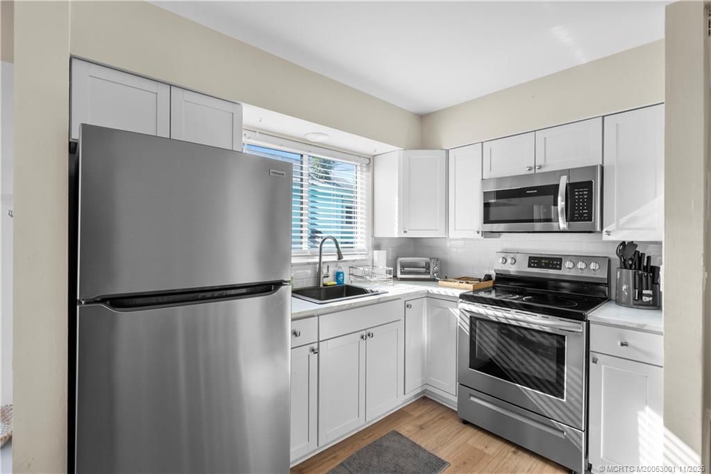 2725 NE Indian River Drive, Jensen Beach, FL 34957 Photo