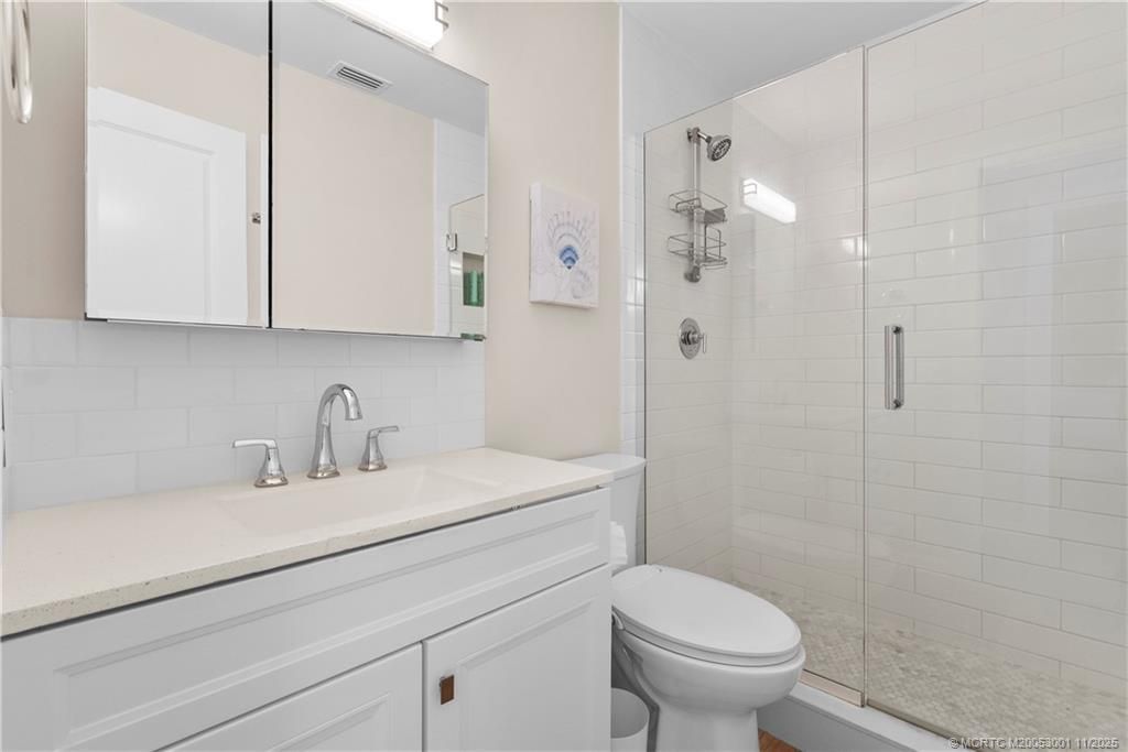 2725 NE Indian River Drive, Jensen Beach, FL 34957 Photo