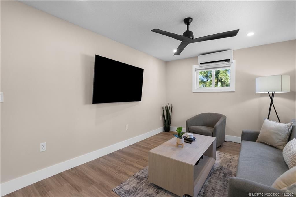 2725 NE Indian River Drive, Jensen Beach, FL 34957 Photo