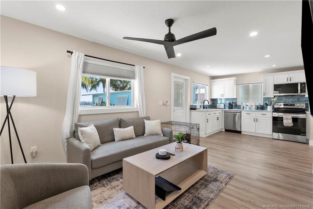 2725 NE Indian River Drive, Jensen Beach, FL 34957 Photo