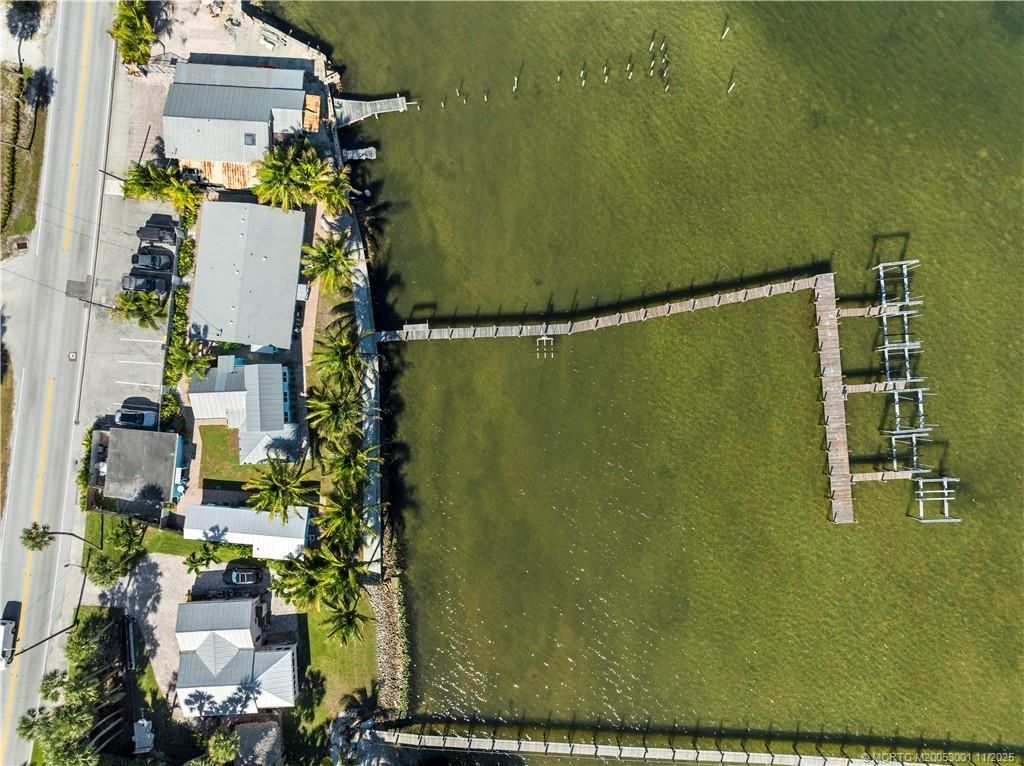 2725 NE Indian River Drive, Jensen Beach, FL 34957 Photo