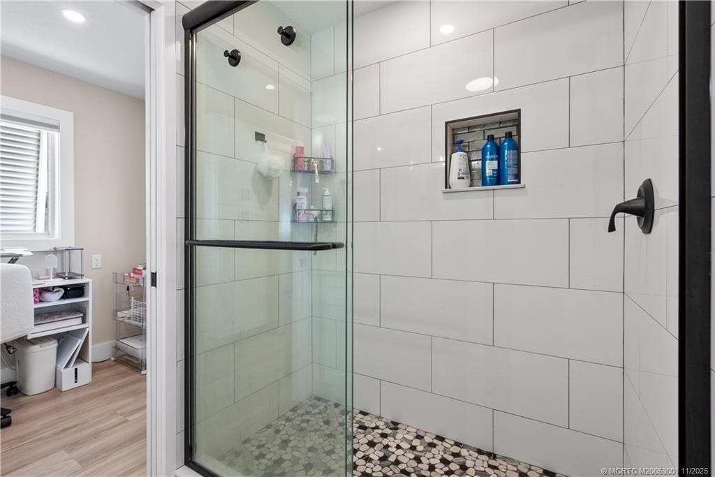 2725 NE Indian River Drive, Jensen Beach, FL 34957 Photo