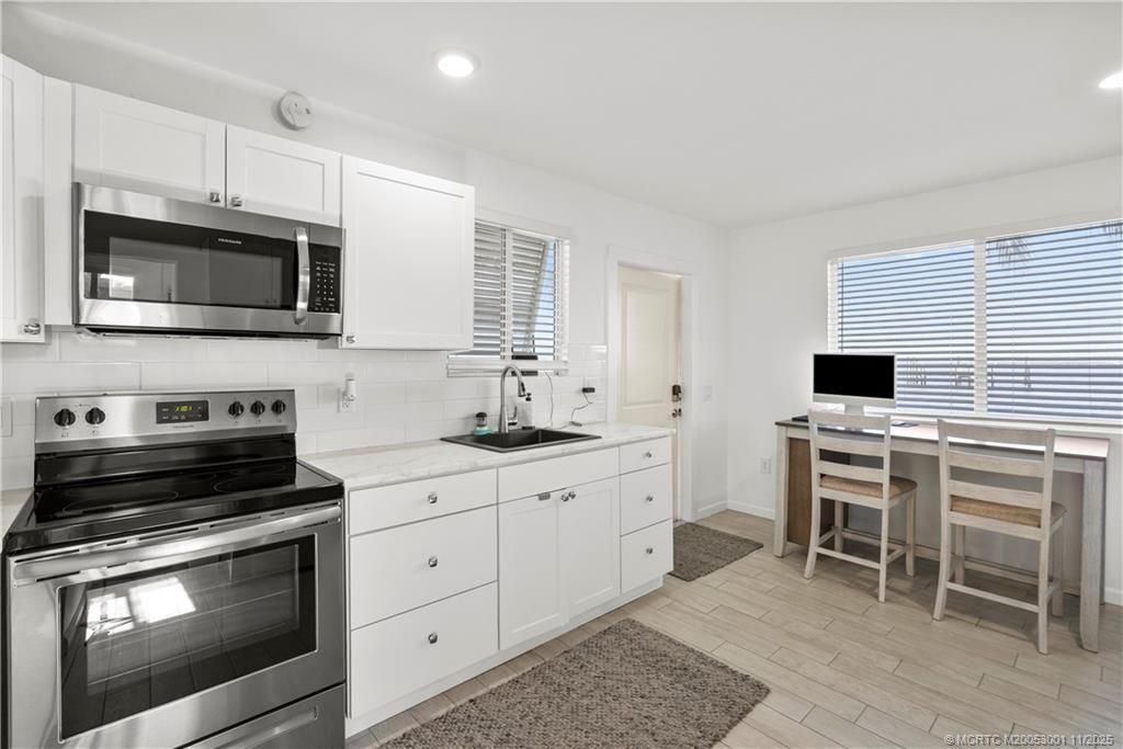 2725 NE Indian River Drive, Jensen Beach, FL 34957 Photo