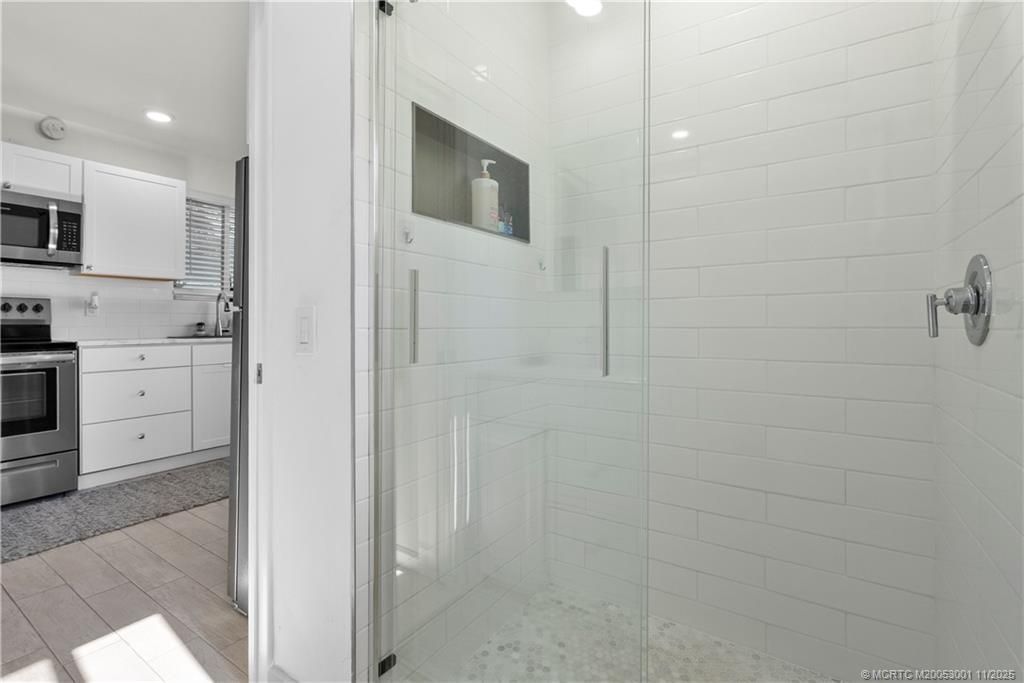 2725 NE Indian River Drive, Jensen Beach, FL 34957 Photo