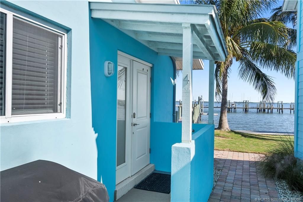 2725 NE Indian River Drive, Jensen Beach, FL 34957 Photo