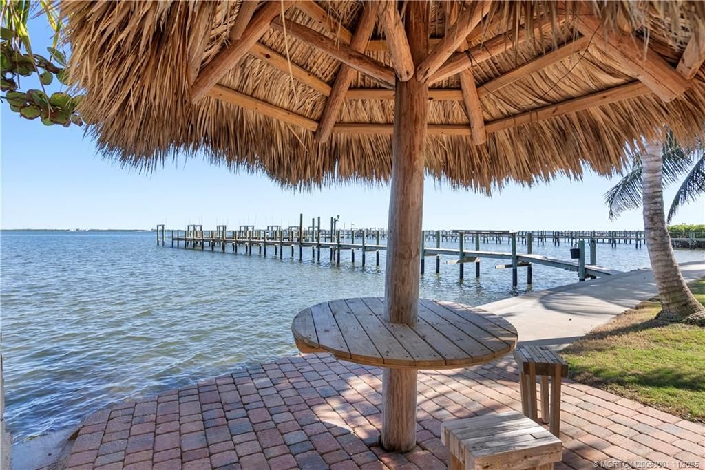 2725 NE Indian River Drive, Jensen Beach, FL 34957 Photo