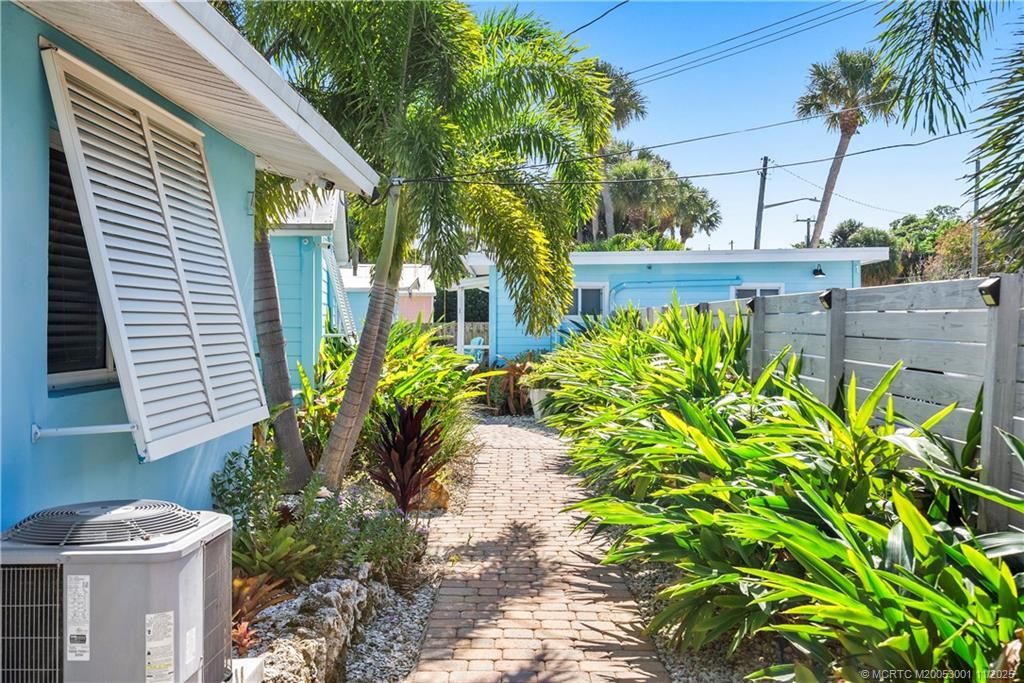 2725 NE Indian River Drive, Jensen Beach, FL 34957 Photo