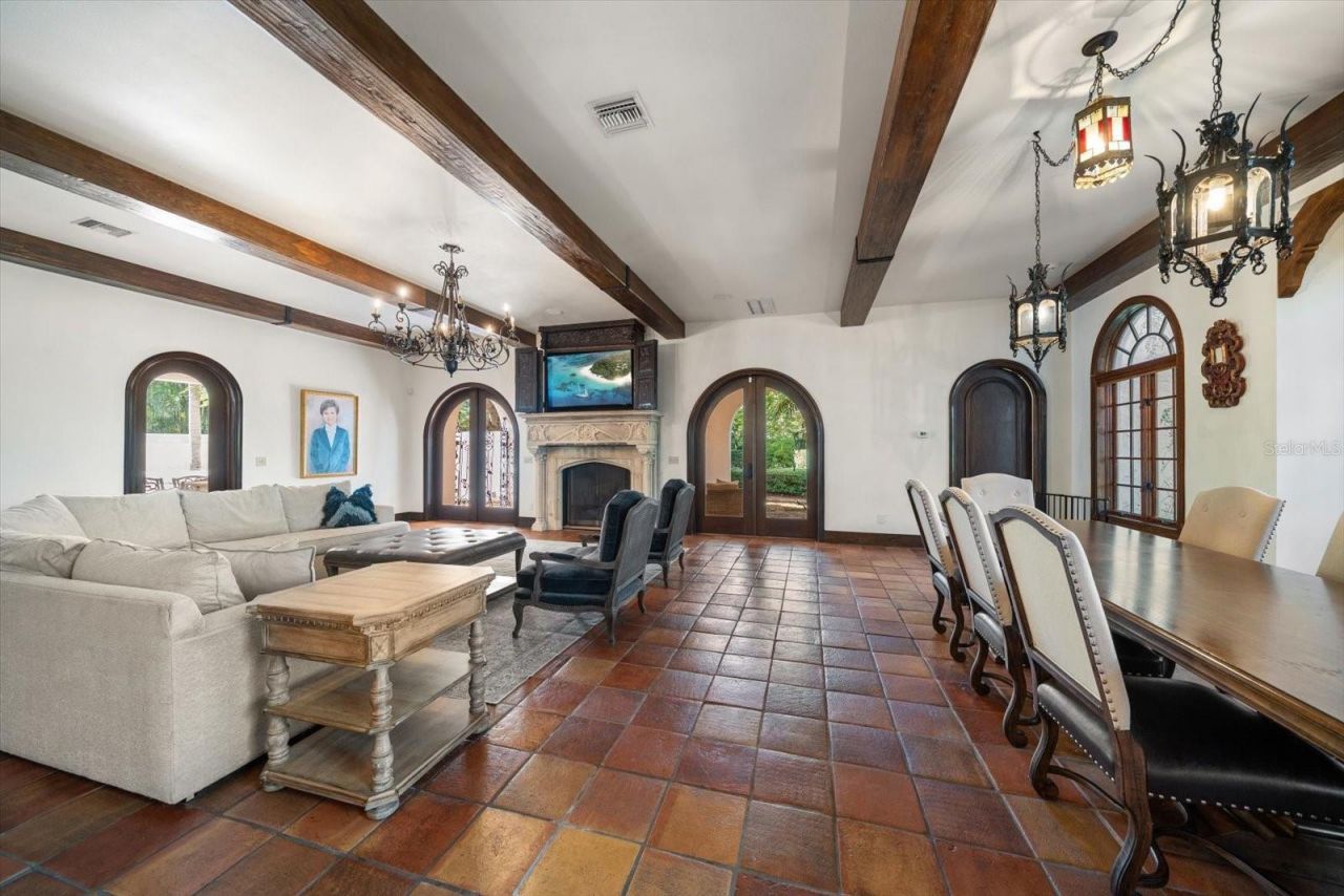 1102 Palm View Avenue, Belleair, FL 33756 Photo