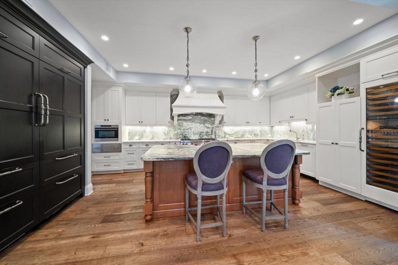 1102 Palm View Avenue, Belleair, FL 33756 Photo