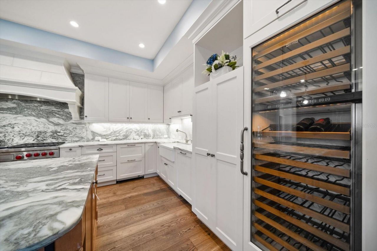 1102 Palm View Avenue, Belleair, FL 33756 Photo