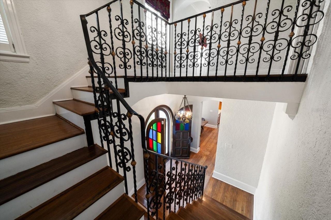 1102 Palm View Avenue, Belleair, FL 33756 Photo