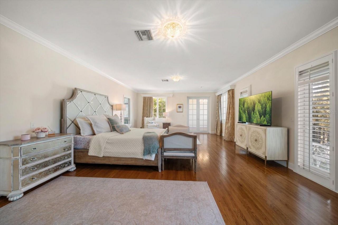 1102 Palm View Avenue, Belleair, FL 33756 Photo