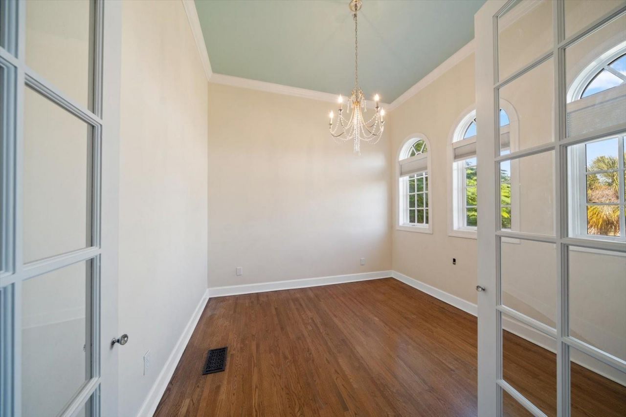 1102 Palm View Avenue, Belleair, FL 33756 Photo