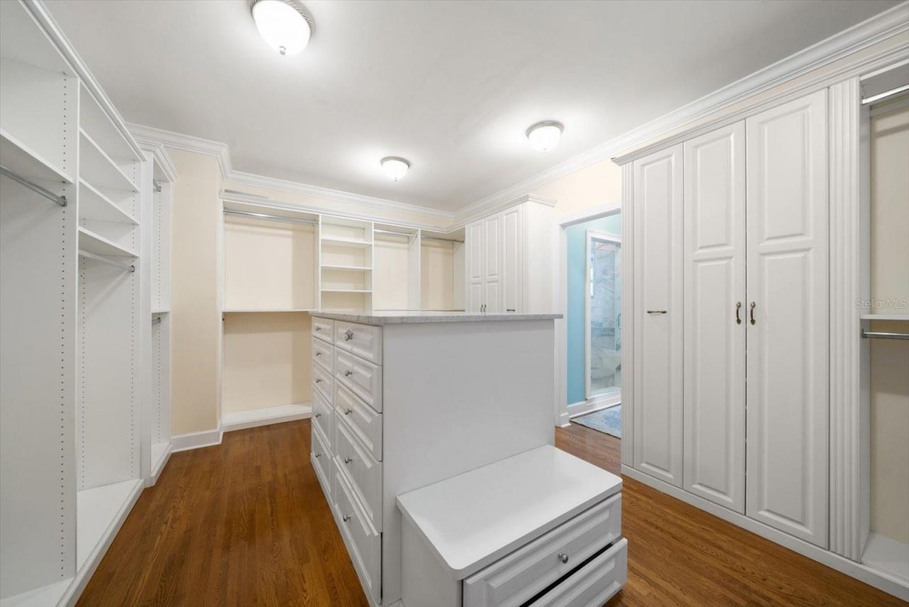 1102 Palm View Avenue, Belleair, FL 33756 Photo