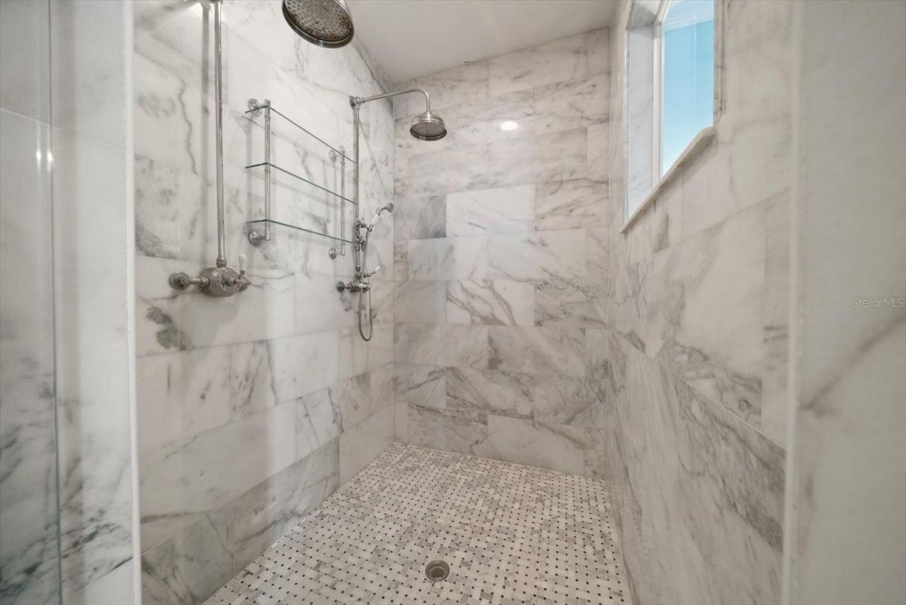 1102 Palm View Avenue, Belleair, FL 33756 Photo