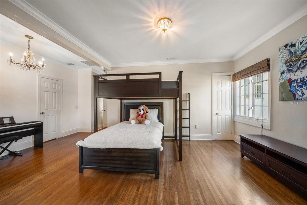 1102 Palm View Avenue, Belleair, FL 33756 Photo