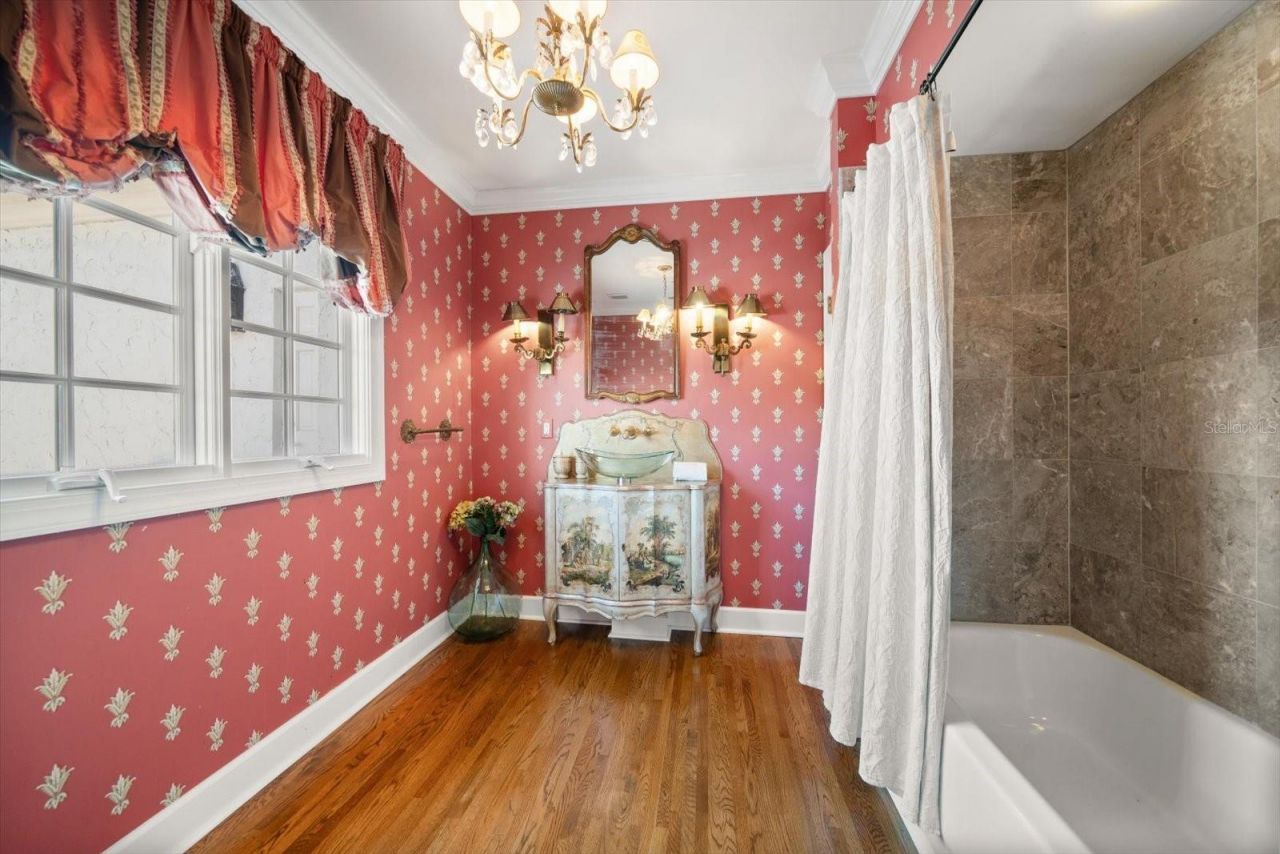 1102 Palm View Avenue, Belleair, FL 33756 Photo