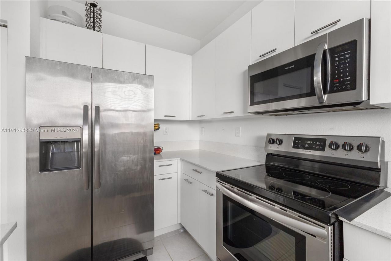 12150 NW 23rd Ct, Miami, FL 33167 Photo