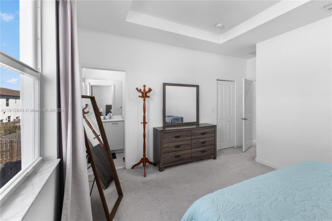 12150 NW 23rd Ct, Miami, FL 33167 Photo