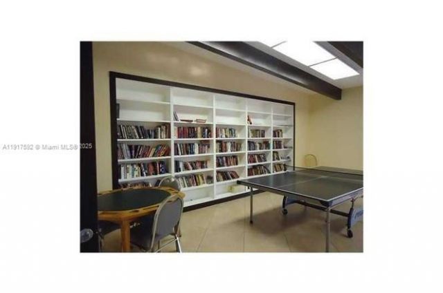 3475 N Country Club Dr, Unit 514, Aventura, FL 33180 Photo