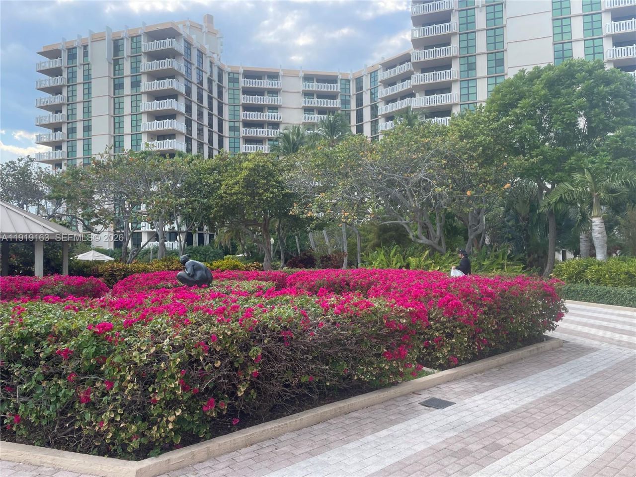 1121 Crandon Blvd, Unit D404, Key Biscayne, FL 33149 Photo