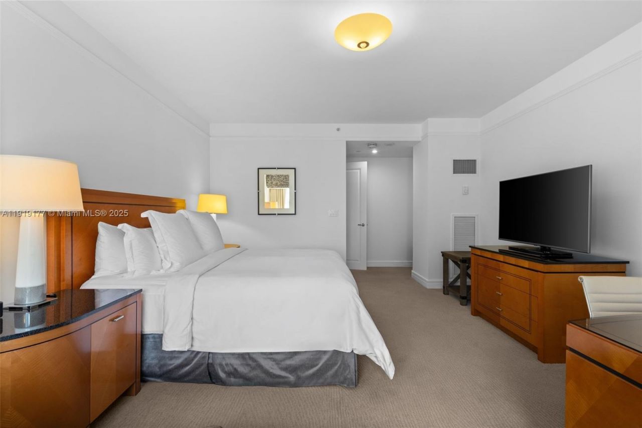 1435 Brickell Ave, Unit 3412, Miami, FL 33131 Photo