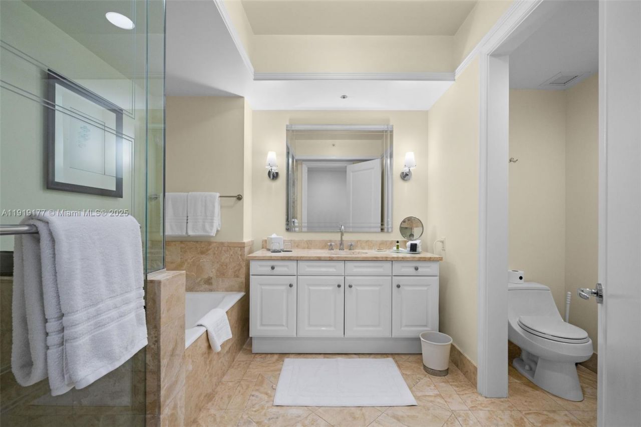 1435 Brickell Ave, Unit 3412, Miami, FL 33131 Photo