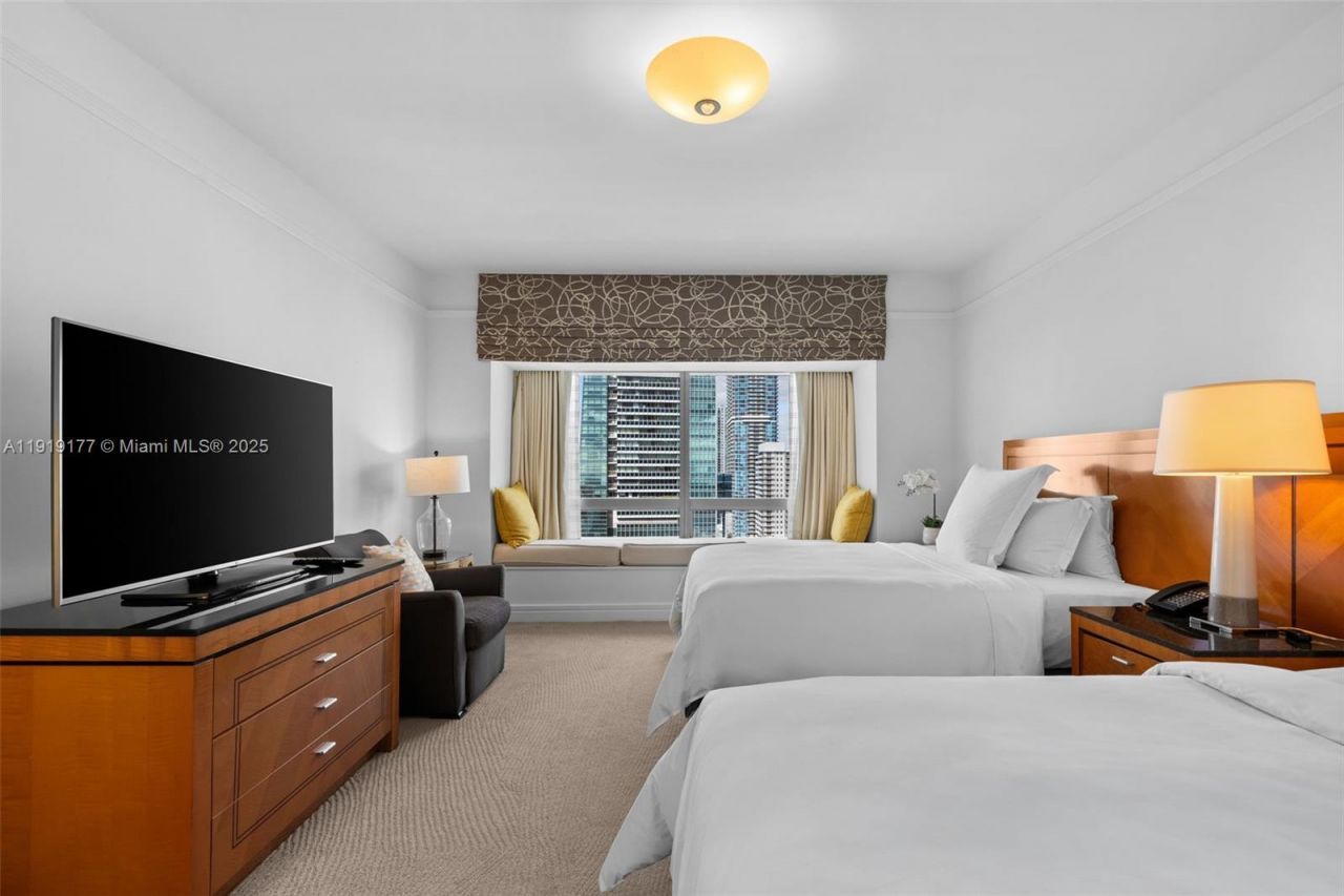 1435 Brickell Ave, Unit 3412, Miami, FL 33131 Photo