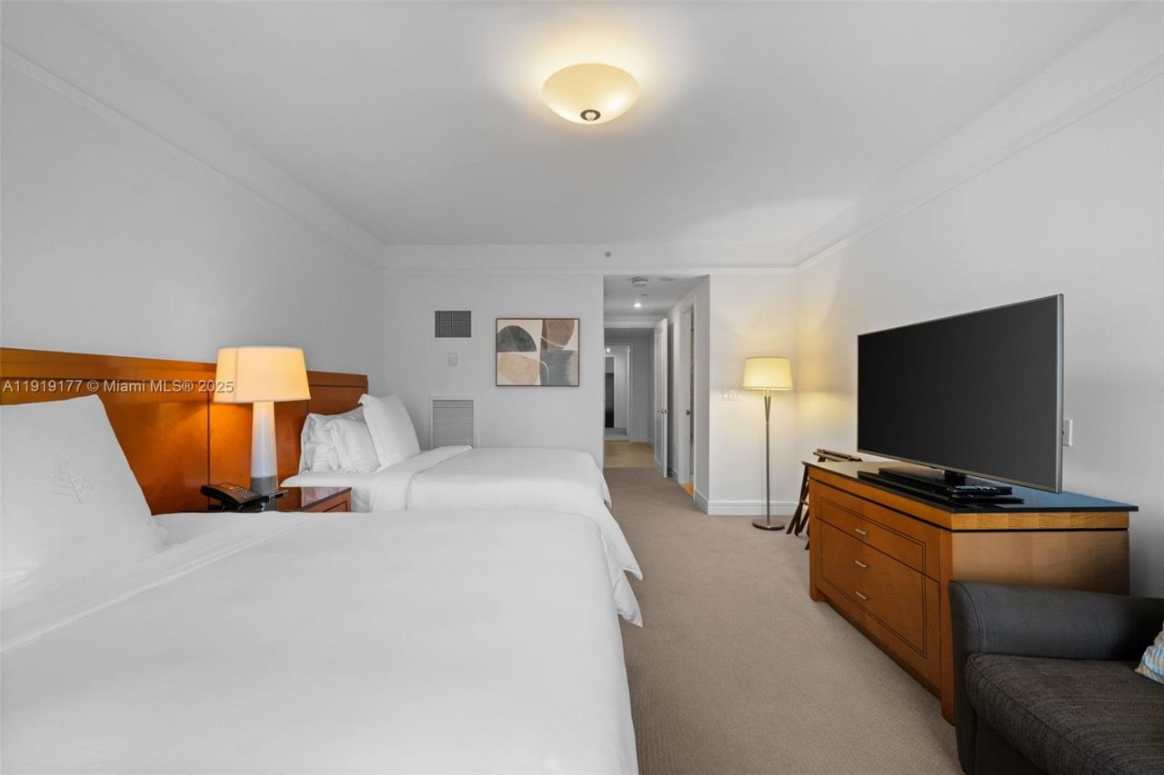 1435 Brickell Ave, Unit 3412, Miami, FL 33131 Photo