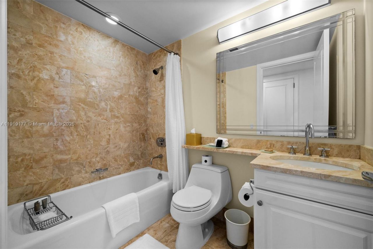 1435 Brickell Ave, Unit 3412, Miami, FL 33131 Photo