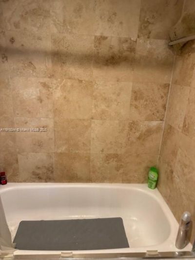 3701 N Country Club Dr, Unit 706, Aventura, FL 33180 Photo