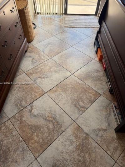 3701 N Country Club Dr, Unit 706, Aventura, FL 33180 Photo