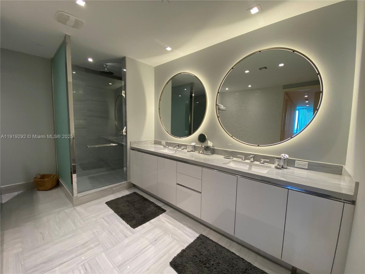 16901 Collins Ave, Unit 2203, Sunny Isles Beach, FL 33160 Photo