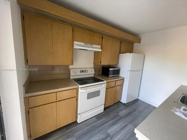 513 GREEN SPRINGS PLACE, Unit 513, West Palm Beach, FL 33409