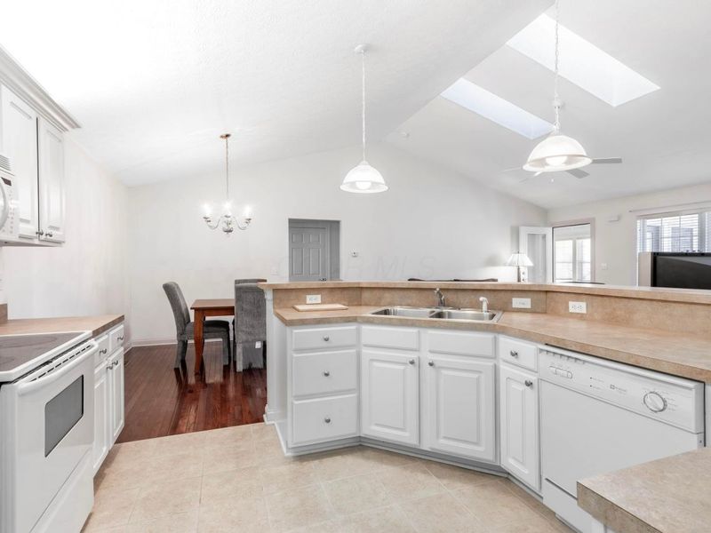 1286 Stonehill Lane, Lancaster, OH 43130 Photo 9