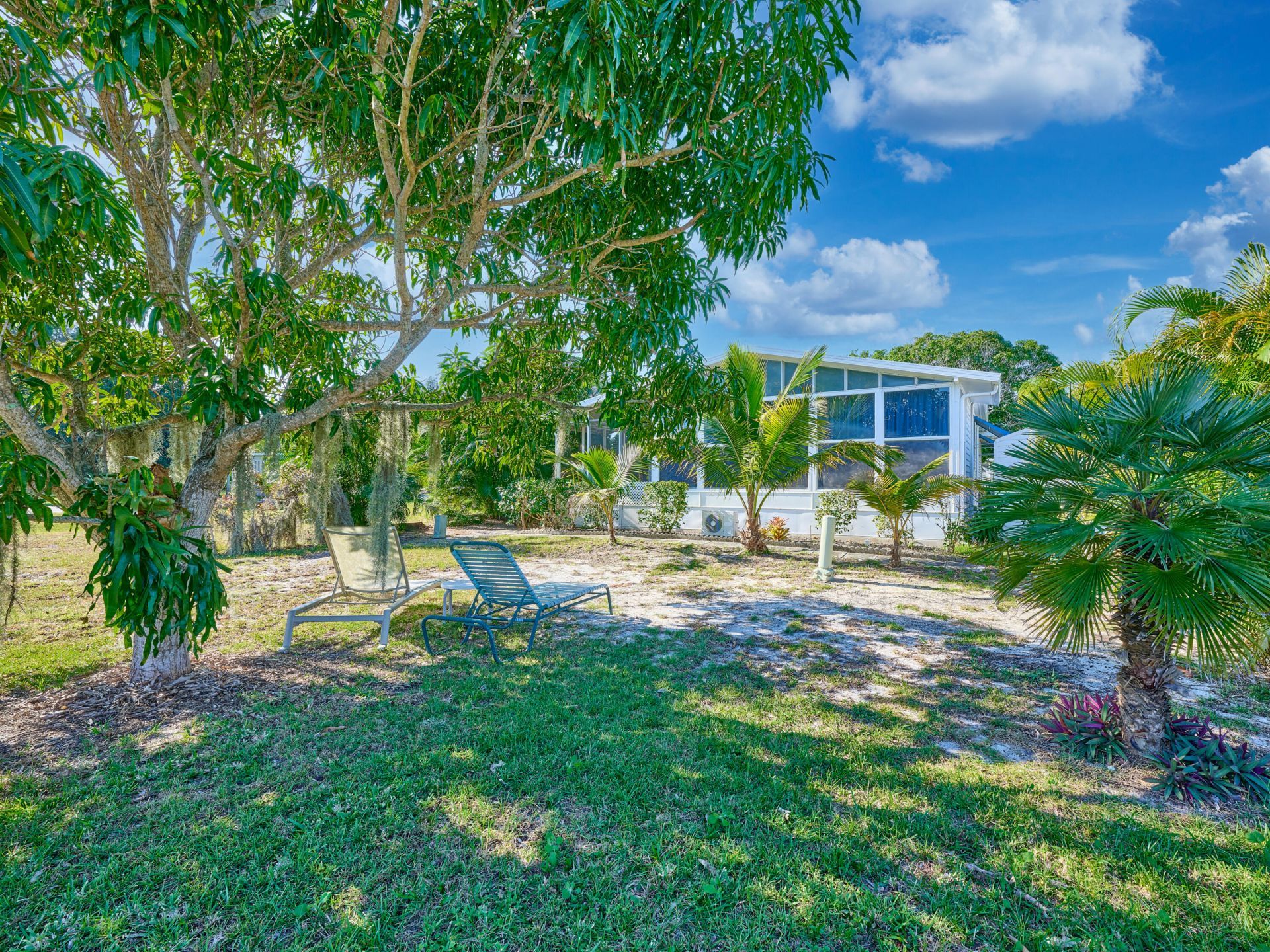 11055 SE Federal Highway, Unit 86, Hobe Sound, FL 33455 Photo