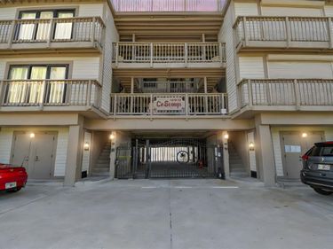 19010 GULF BOULEVARD, Unit 203, INDIAN SHORES, FL 33785