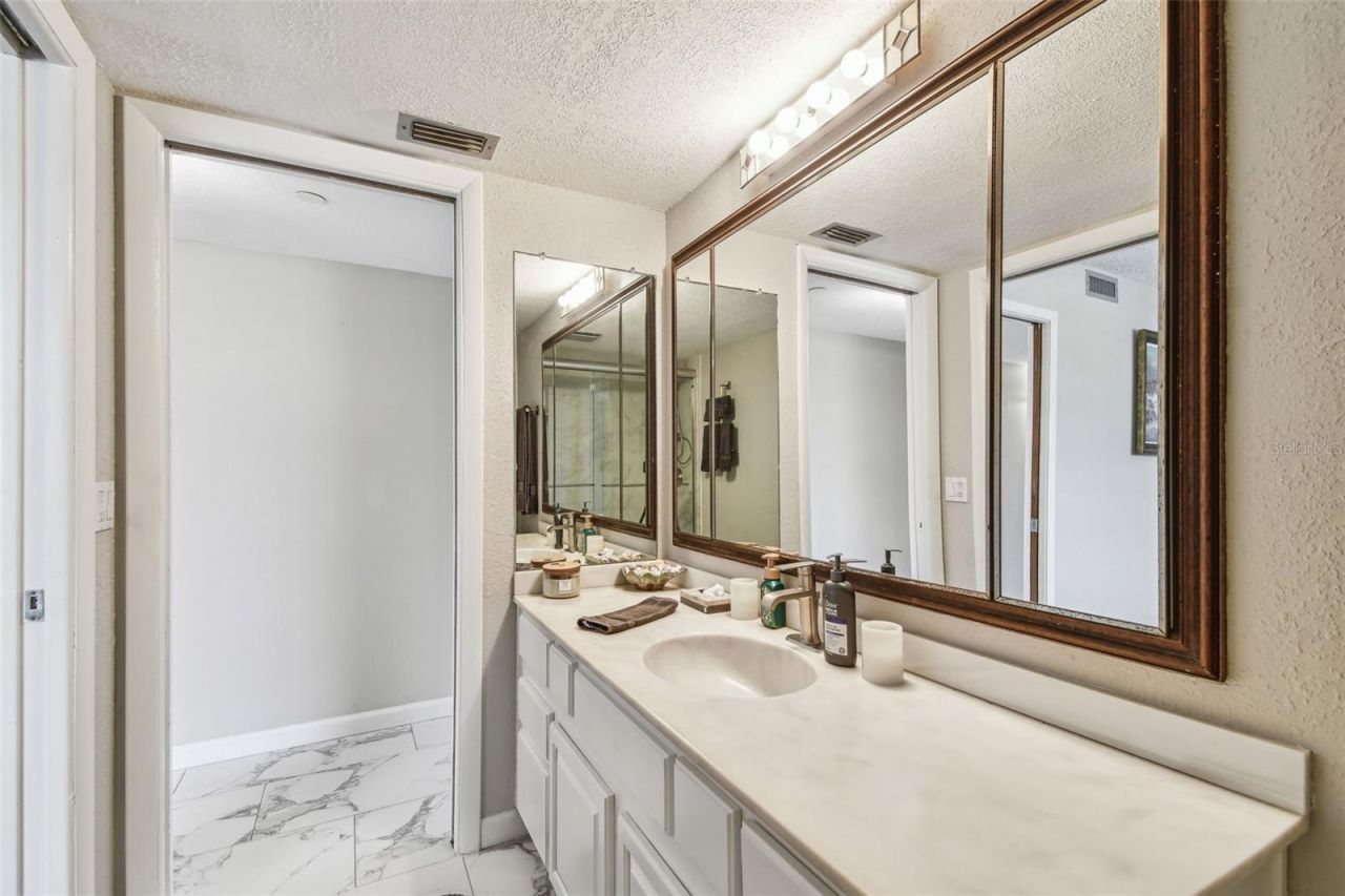 19010 Gulf Boulevard, Unit 203, Indian Shores, FL 33785 Photo