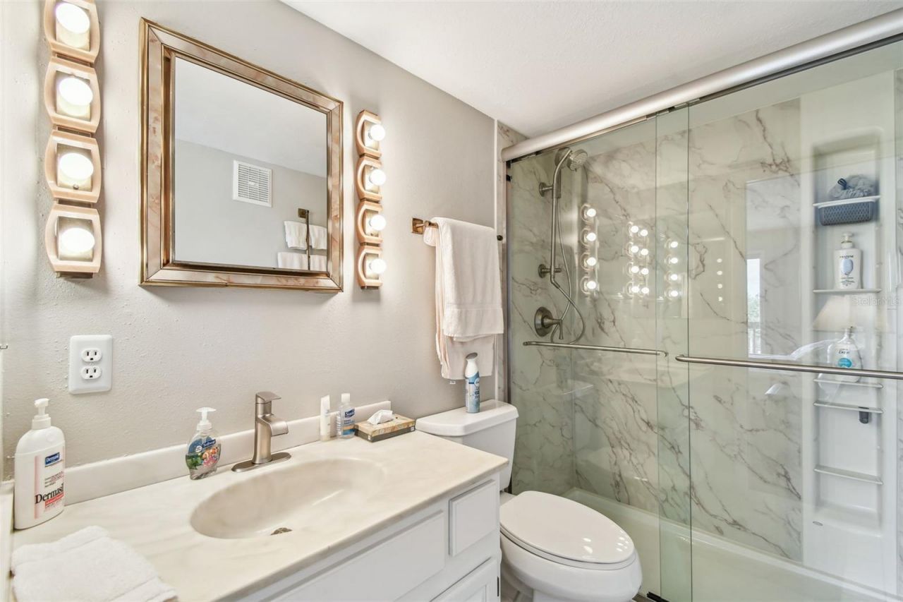 19010 Gulf Boulevard, Unit 203, Indian Shores, FL 33785 Photo