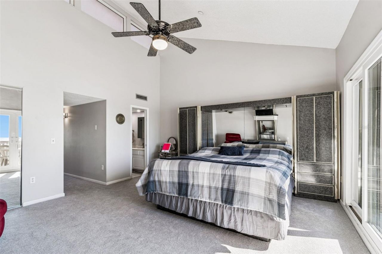 19010 Gulf Boulevard, Unit 203, Indian Shores, FL 33785 Photo