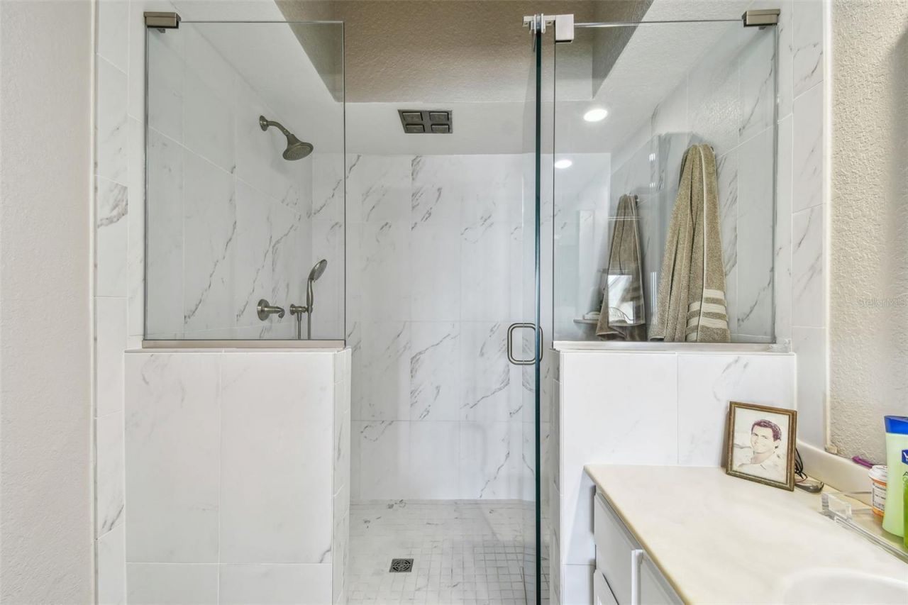 19010 Gulf Boulevard, Unit 203, Indian Shores, FL 33785 Photo