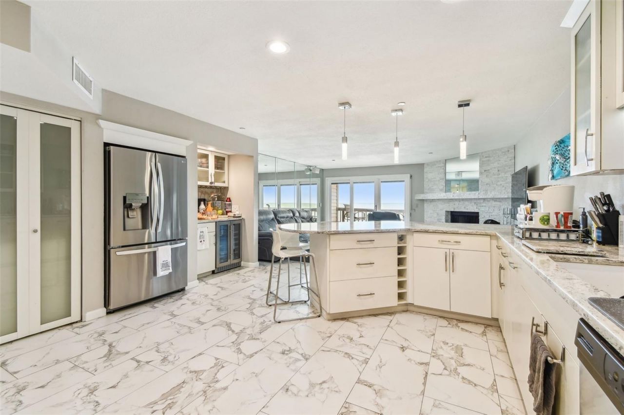 19010 Gulf Boulevard, Unit 203, Indian Shores, FL 33785 Photo