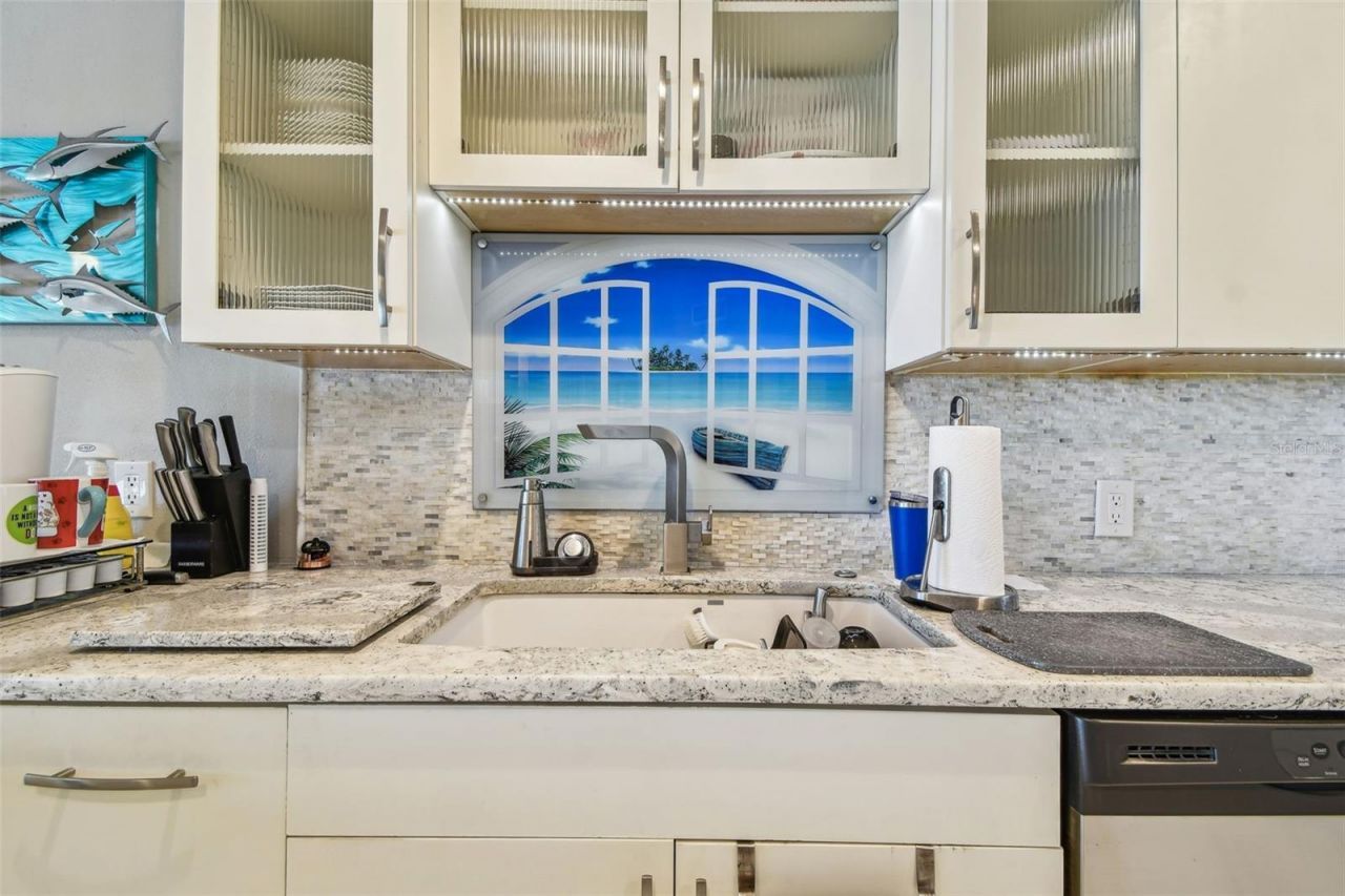 19010 Gulf Boulevard, Unit 203, Indian Shores, FL 33785 Photo