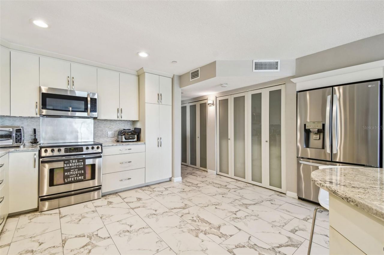 19010 Gulf Boulevard, Unit 203, Indian Shores, FL 33785 Photo