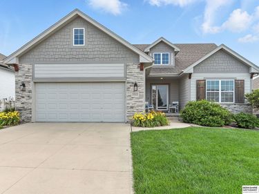 10909 S 187th Street, Omaha, NE 68136