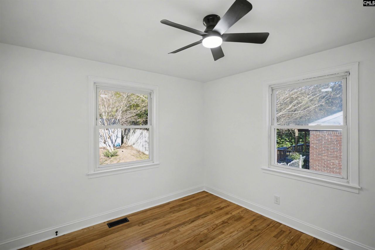 3847 Montgomery Avenue Photo 11