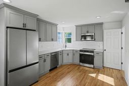 3847 Montgomery Avenue photo 4