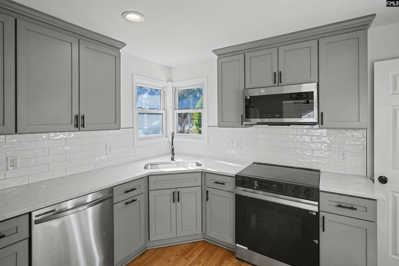 3847 Montgomery Avenue Photo 4