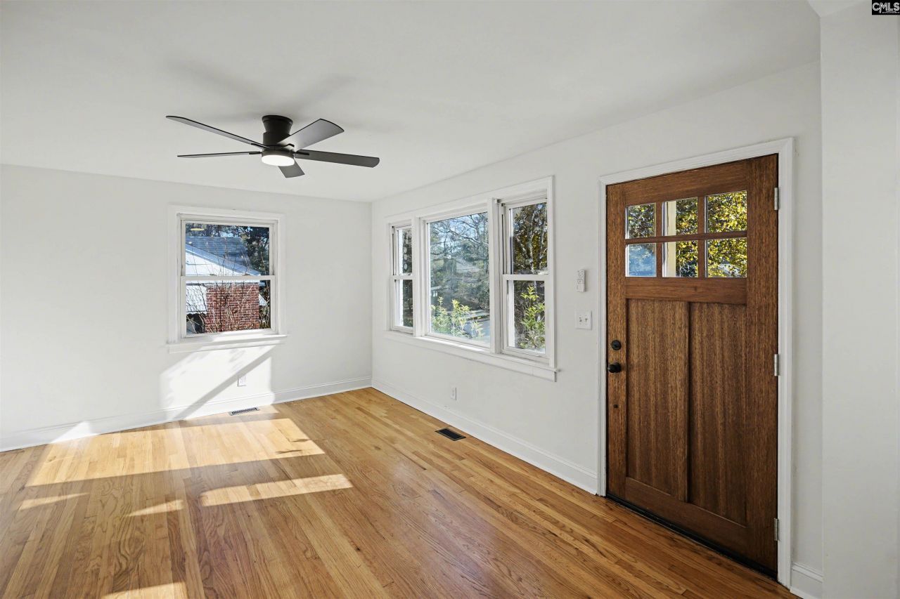 3847 Montgomery Avenue Photo 8