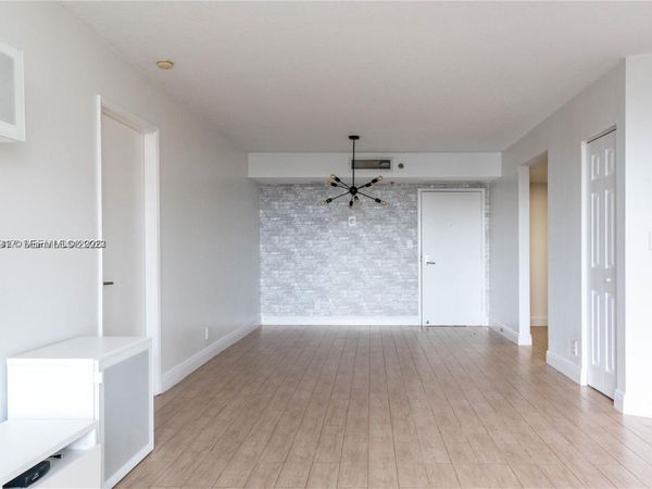 3300 NE 192nd St, Unit 516, Aventura, FL 33180